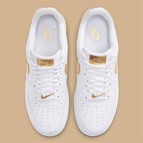 nike air force wit goud|White Air Force 1 Shoes .